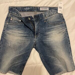 AG Adriano Goldschmied The Nikki Short Relaxed Skinny distressed Blue Denim
